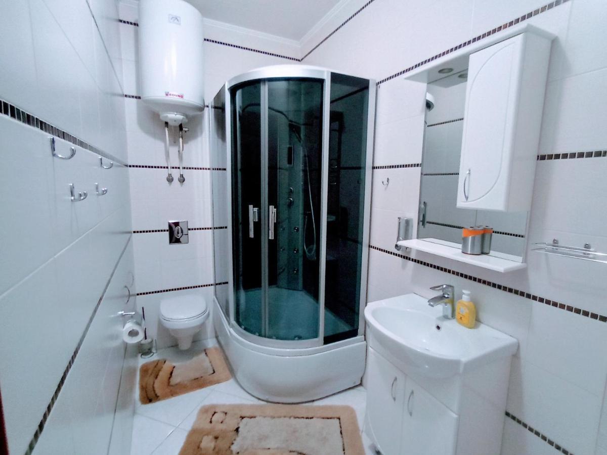 Апартаменты В Двух Шагах От Метро Kharkiv Extérieur photo